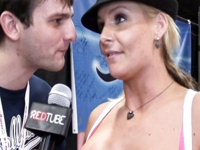 Jessica Bangkok, Phoenix Marie y Sophie Dee