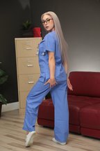 Skylar Vox enfermera cachonda, foto 1